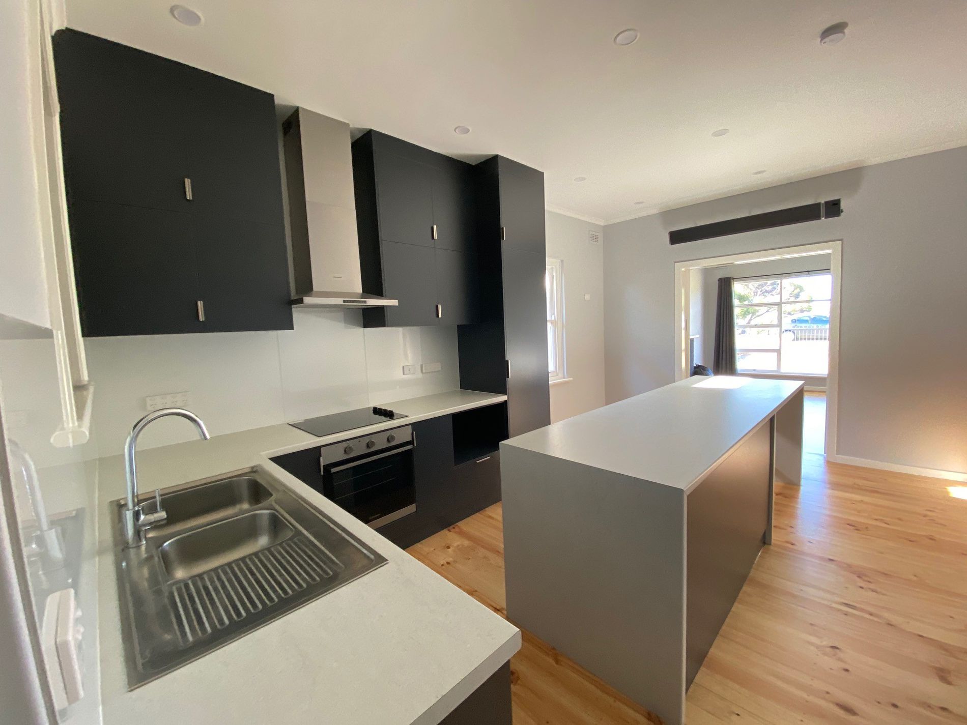 3 RENDELSHAM ROAD, Millicent