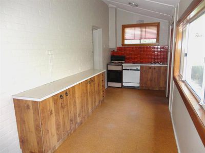 16 Riverview Road, Earlwood