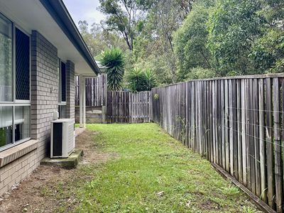 1 / 17 Kains Avenue, Brassall