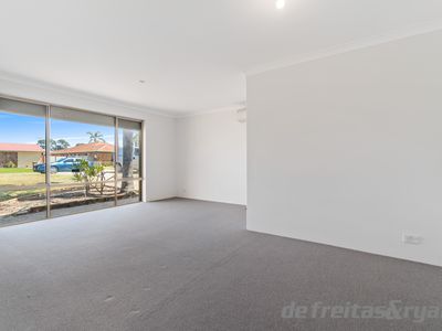 51 Sunningdale Circle, Cooloongup