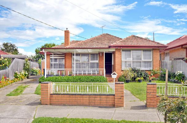 10 Mirboo Court, Dallas