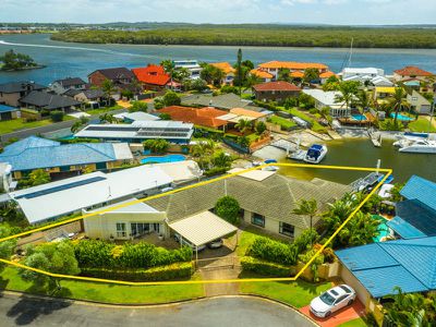 5 Wills Court, Paradise Point