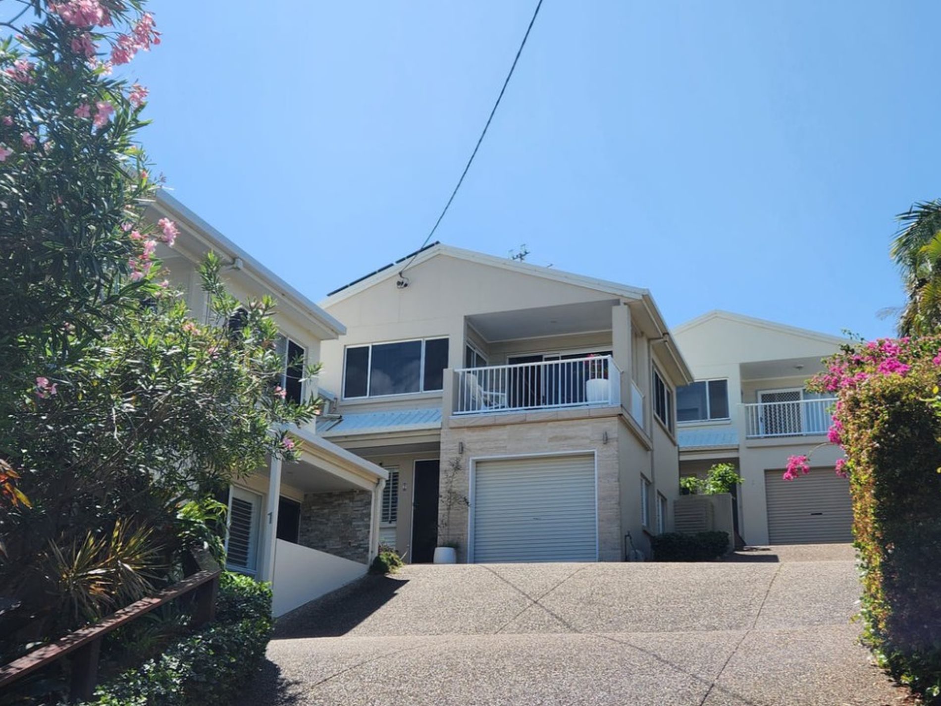 2 / 8 Sobraon Street, Sunrise Beach