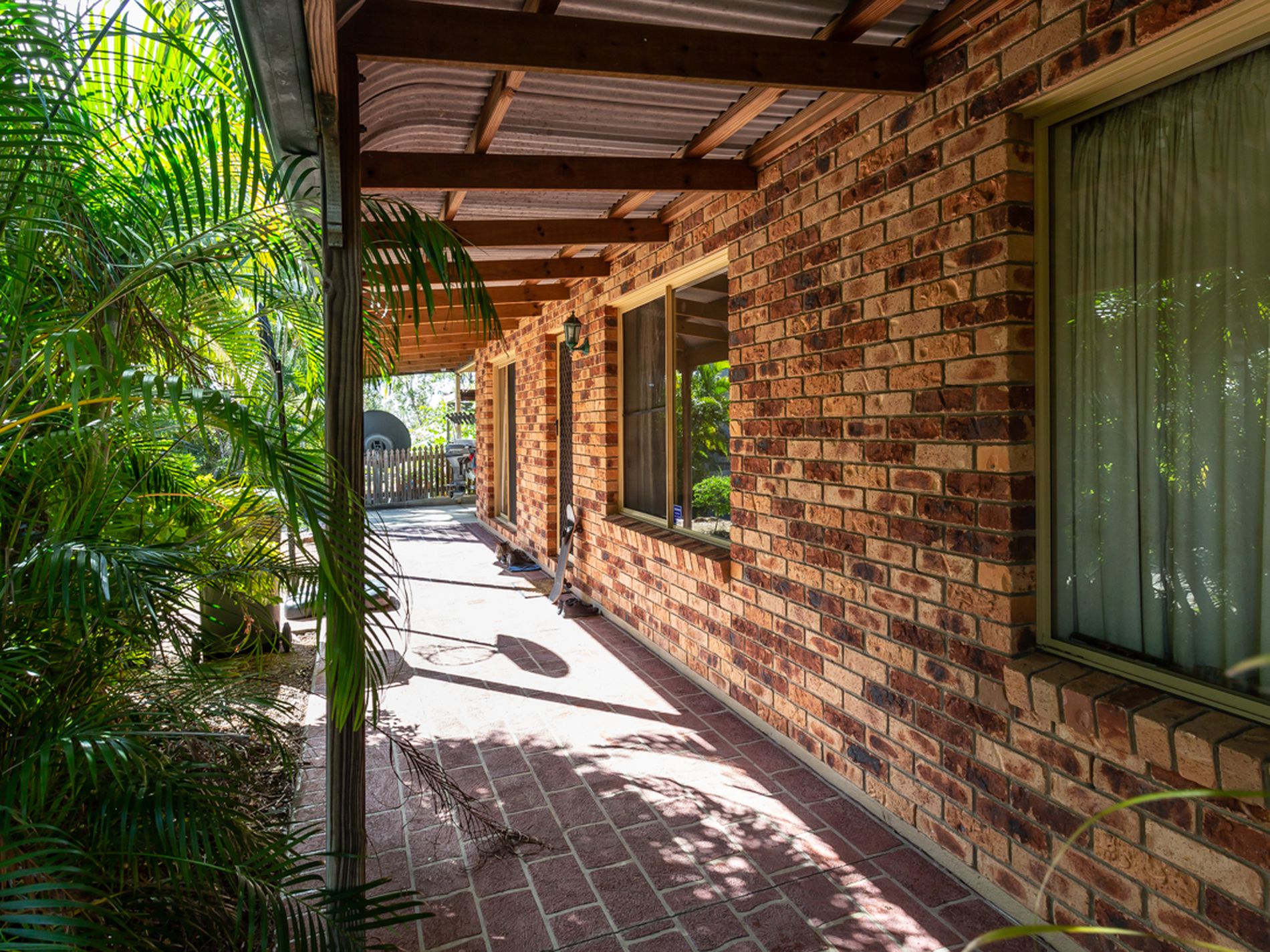 1 & 2 / 13 Eshelby Drive, Cannonvale