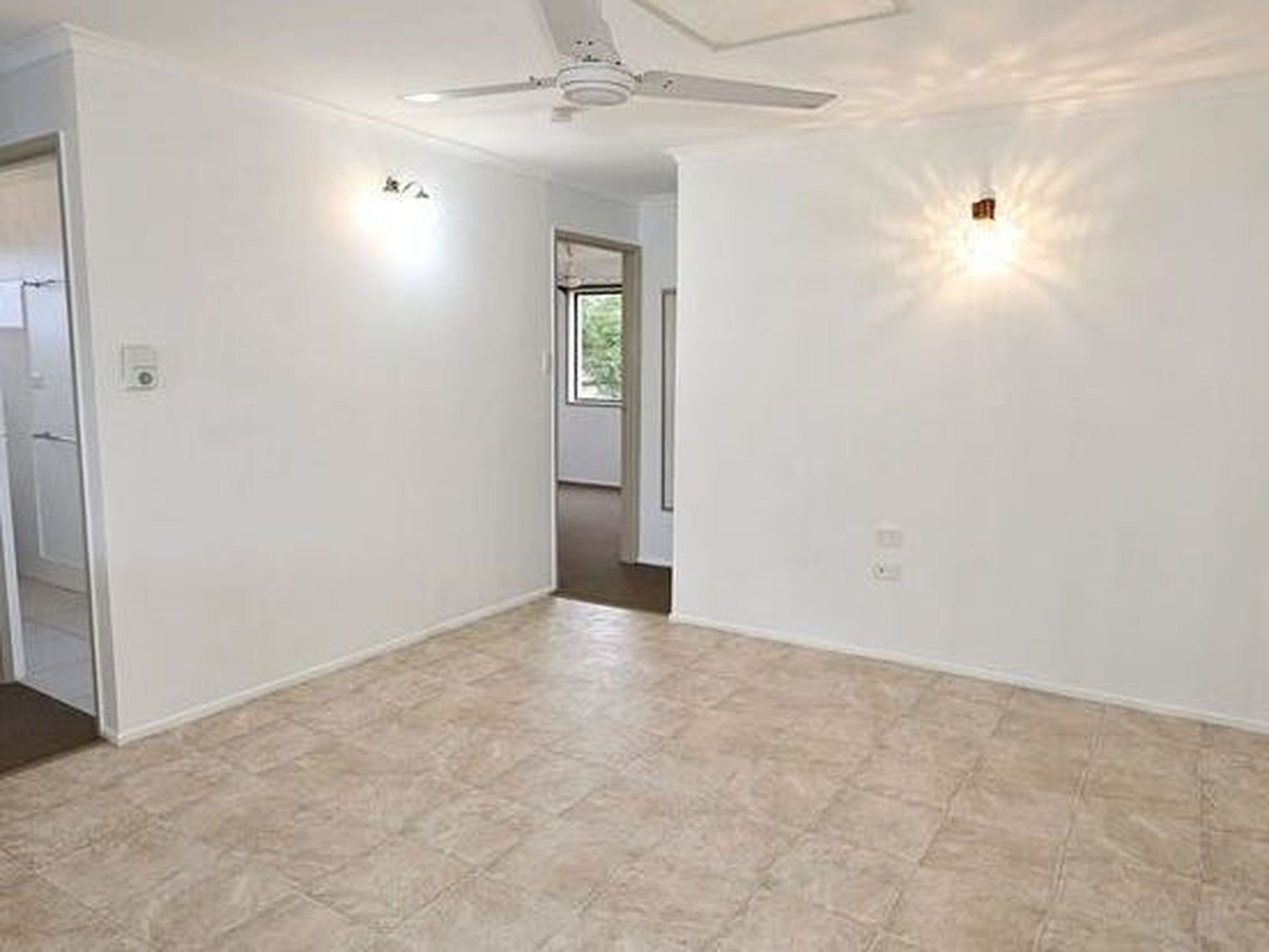 14 Emperor Street, Woodgate