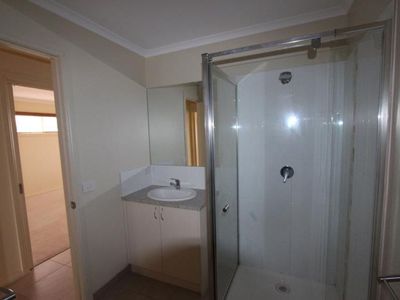 190A Cox Road, Lovely Banks