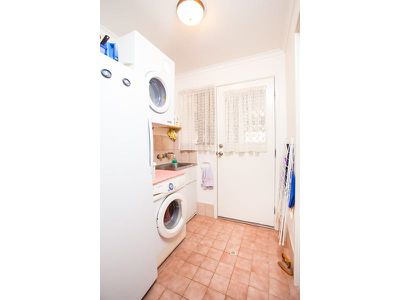 100 Hogg Street, Wilsonton Heights
