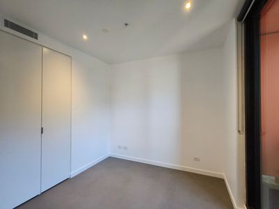 1416 / 555 Swanston Street, Carlton