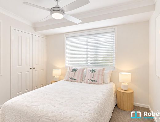 Spacious, Light-Filled Living in a Quiet Old Tewantin Cul-de-Sac image 17