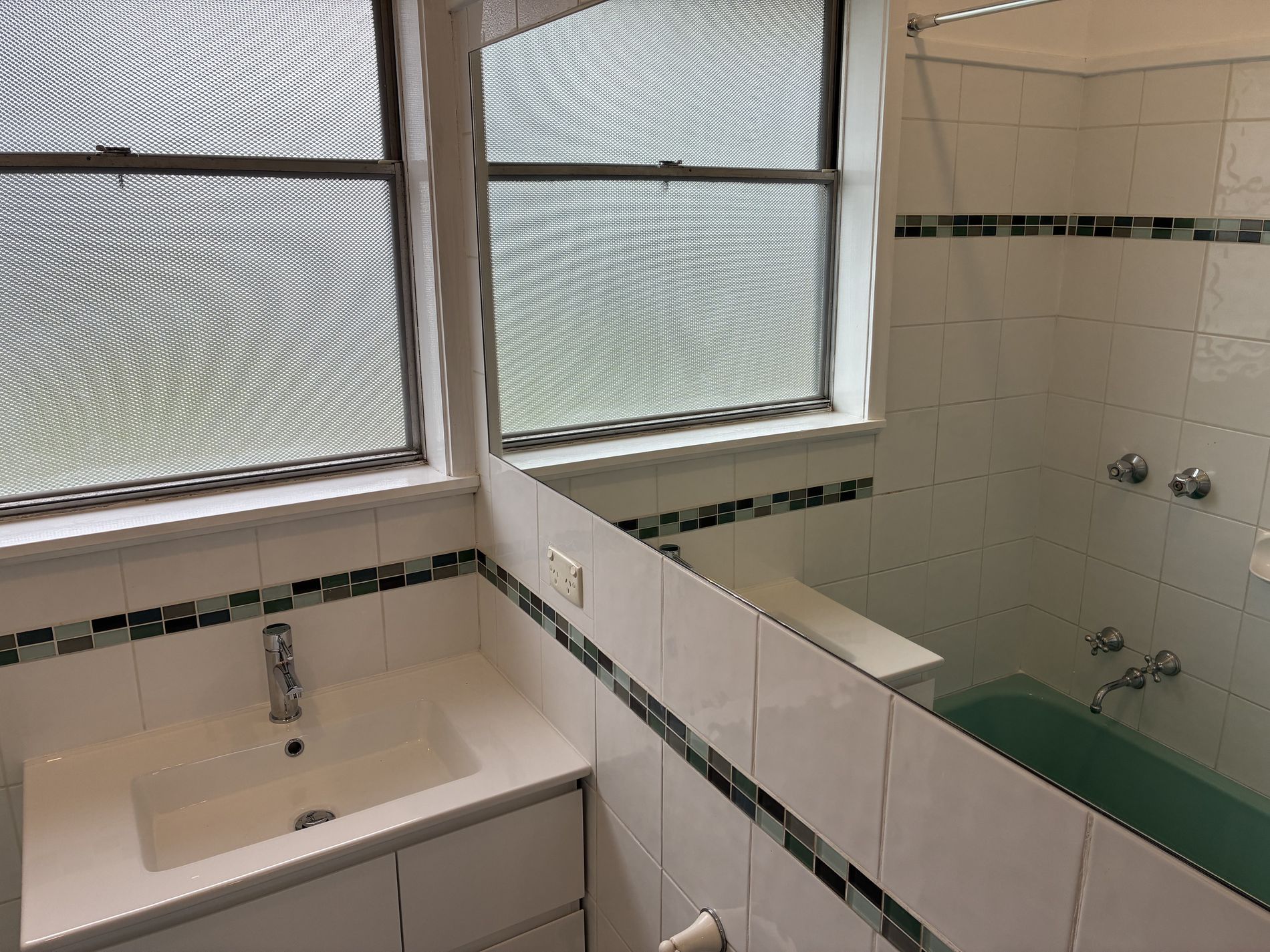 4 Banksia Court, Newcomb