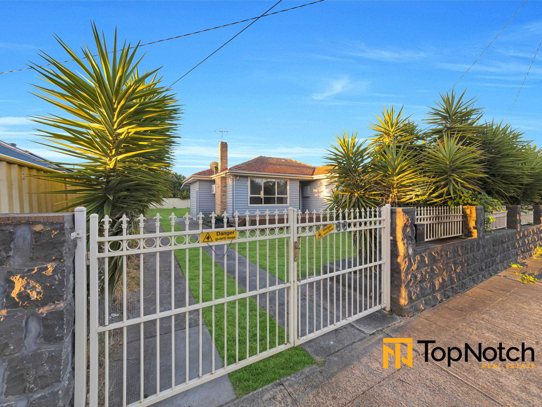 30 Curtin Avenue, Lalor