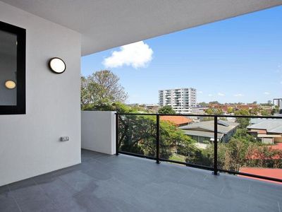 105 / 27 Kingsmill Street, Chermside