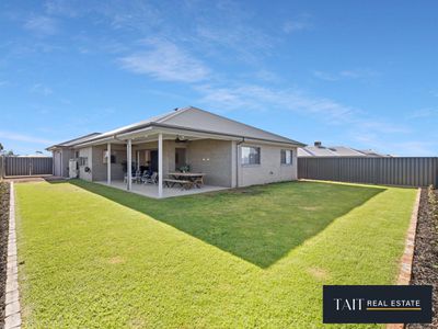 24 Blackwood Crescent, Yarrawonga