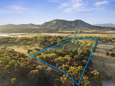 454 Howes Creek Road, Mansfield