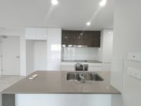 806 / 8 Hunt Street, Hamilton