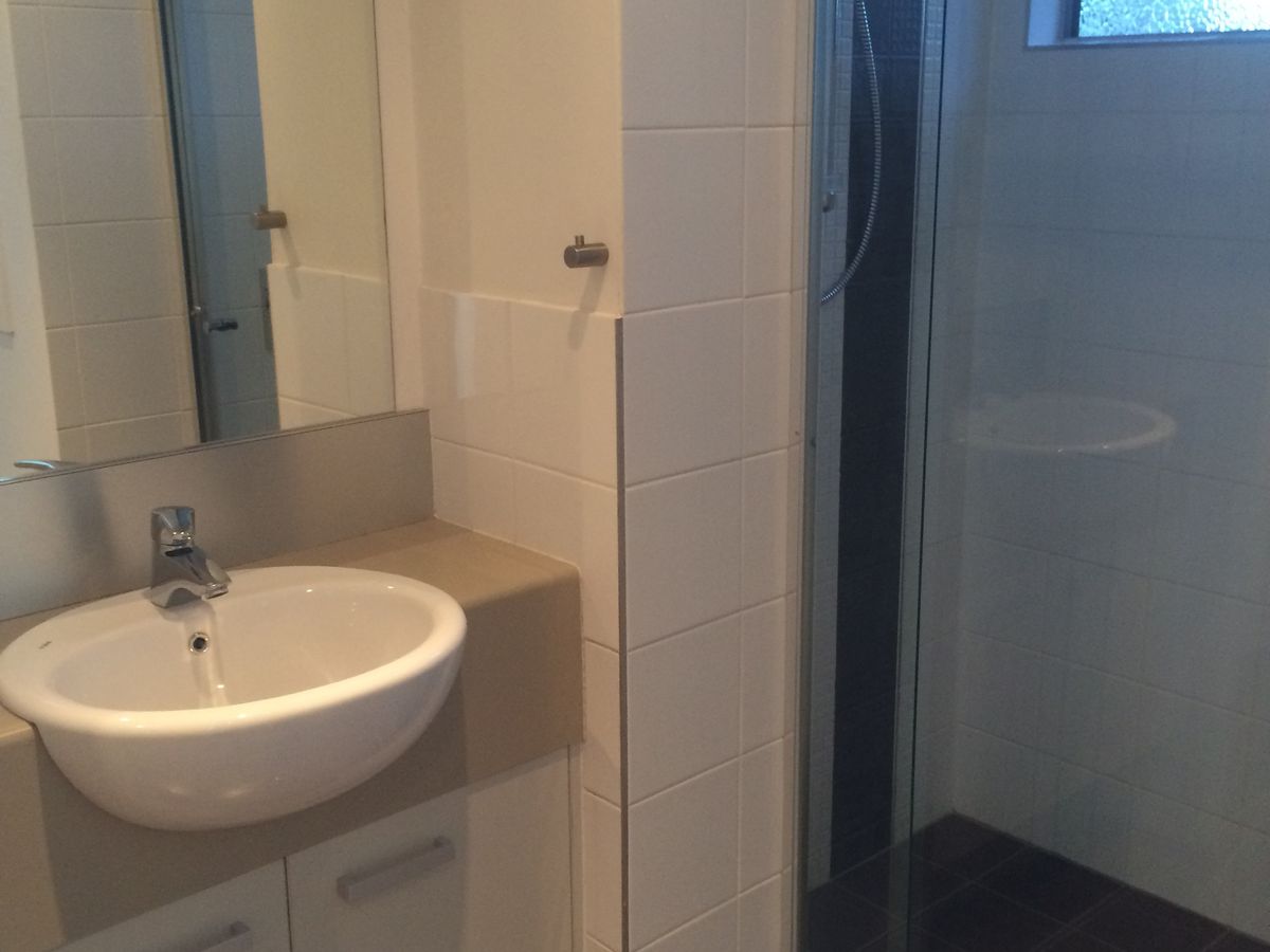 9 / 5 Sovereign St, Indooroopilly