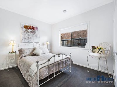 48 Mountainview Boulevard, Cranbourne North