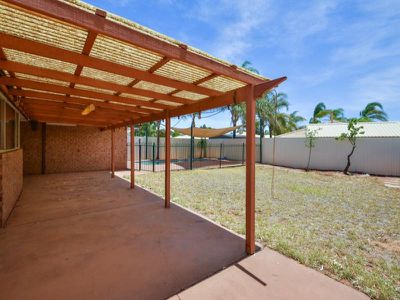 22 Cavalier Crescent, Boulder