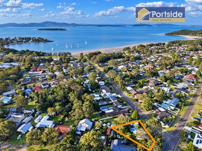 28 President Poincare Parade, Tanilba Bay