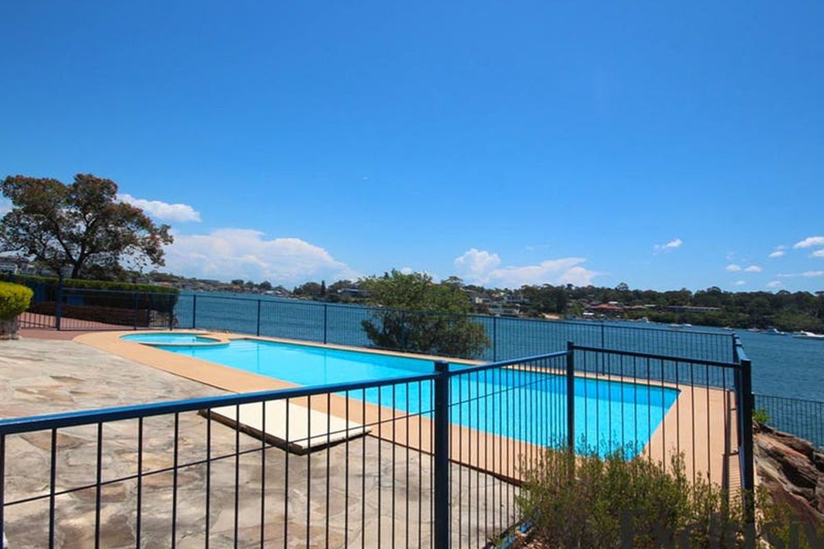 2 / 11 Bortfield Drive, Chiswick