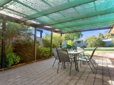 10 Durham Court, Somerville