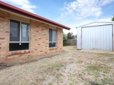 5 Potomac Close, Werribee