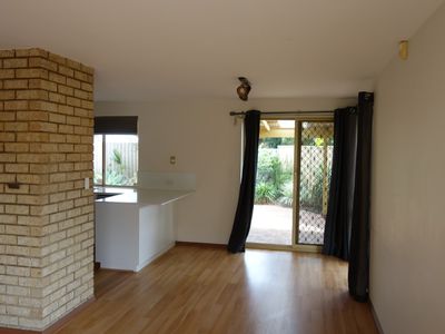 2/197 Albert Street, Osborne Park