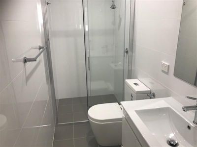 5 / 2 St Andrews Place, Dundas
