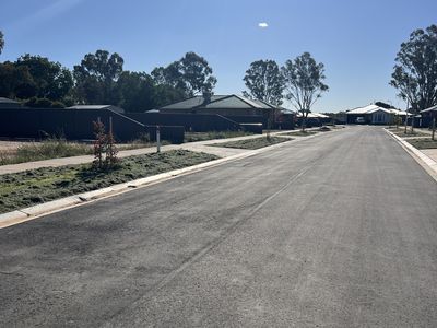 27 Goodenia Drive, Benalla