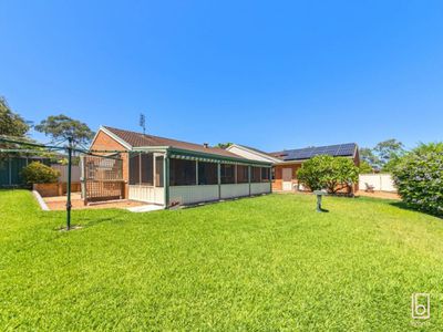 2 Elder Close, Kanwal