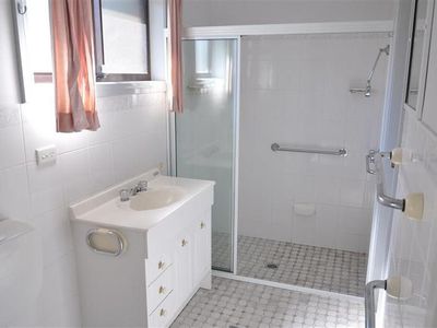 7 Prince St, Forbes