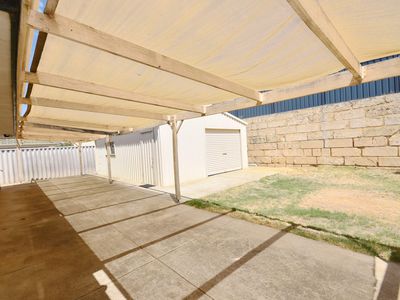12 Glamis Court, Orelia