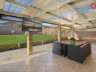 6 Moreton Close, Hinchinbrook