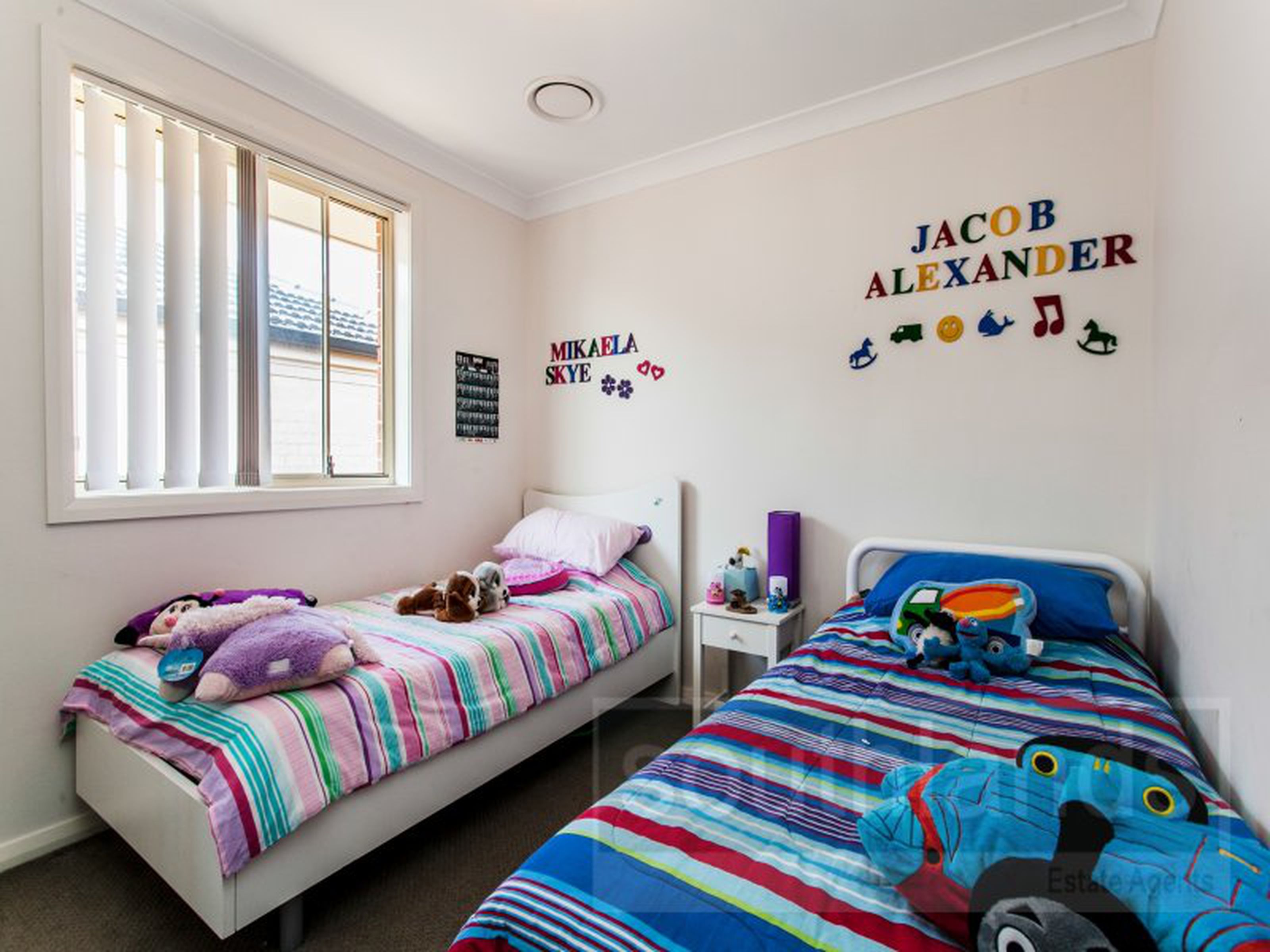 15B Tarrabundi Drive, GLENMORE PARK