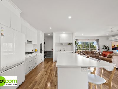 153 Martins Lane, Piallamore