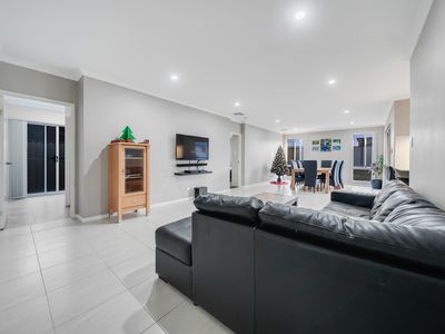 11 Sapwood Grove, Whitby