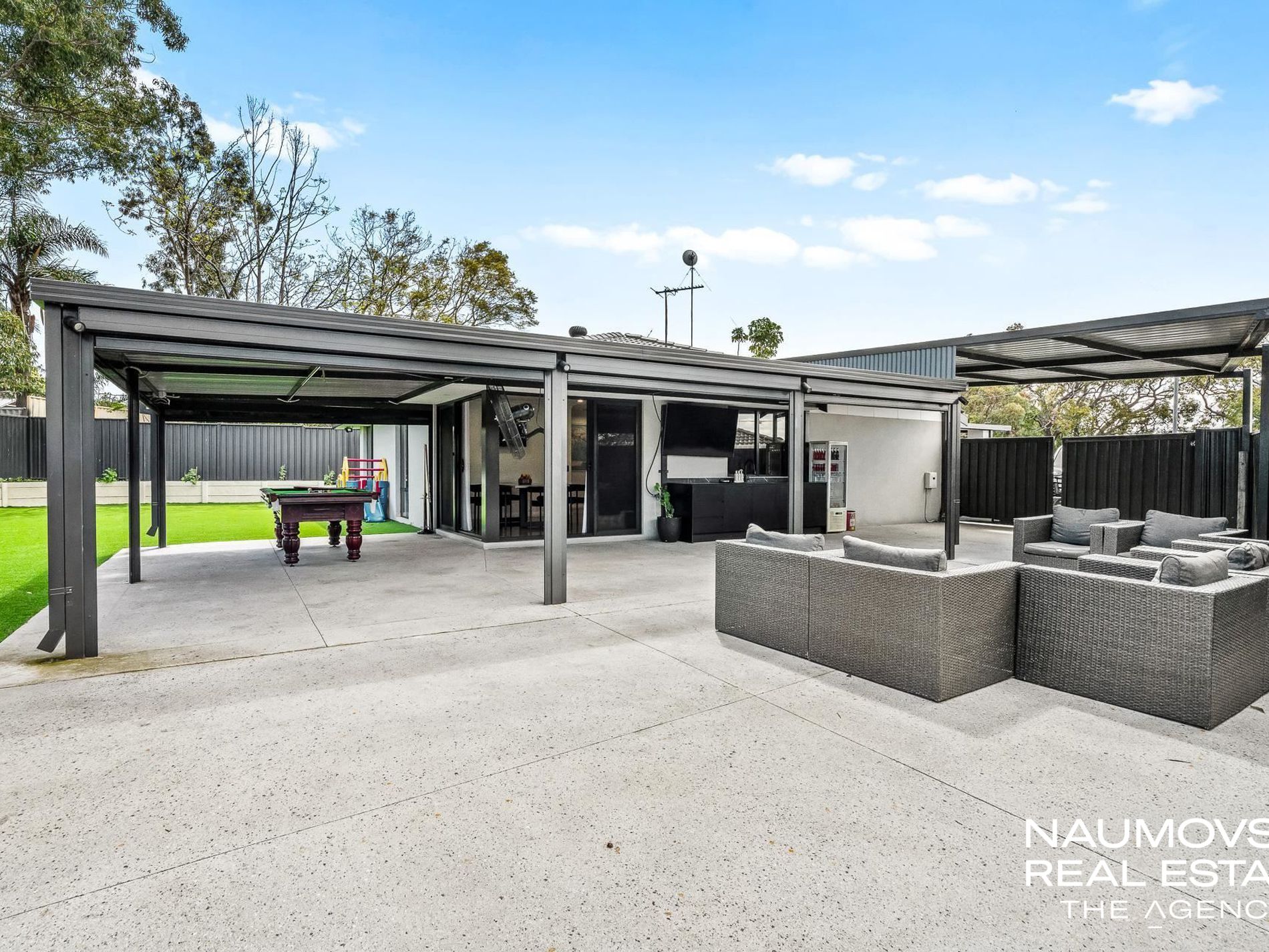 64 Dampier Loop, Mirrabooka