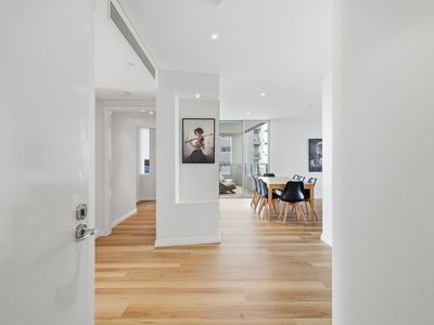 806 / 19 The Circus, Burswood