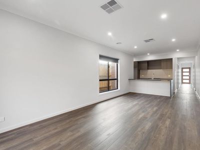 76 Jarlath Drive, Mambourin