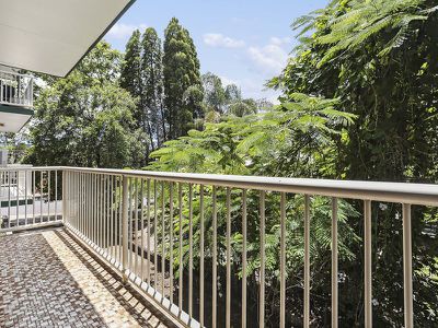 2 / 35 York Street, Coorparoo