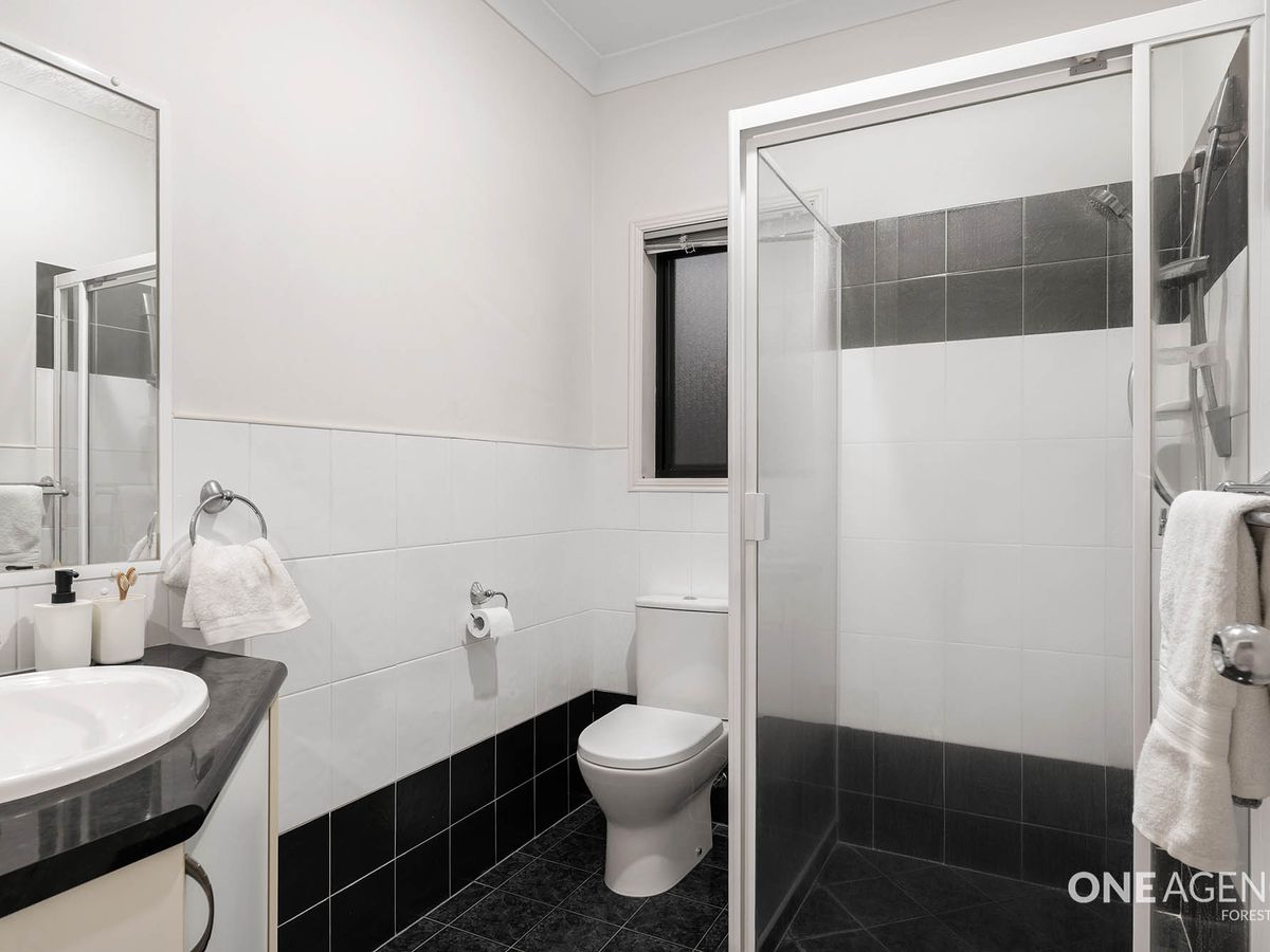 192 Lakeside Avenue, Springfield Lakes