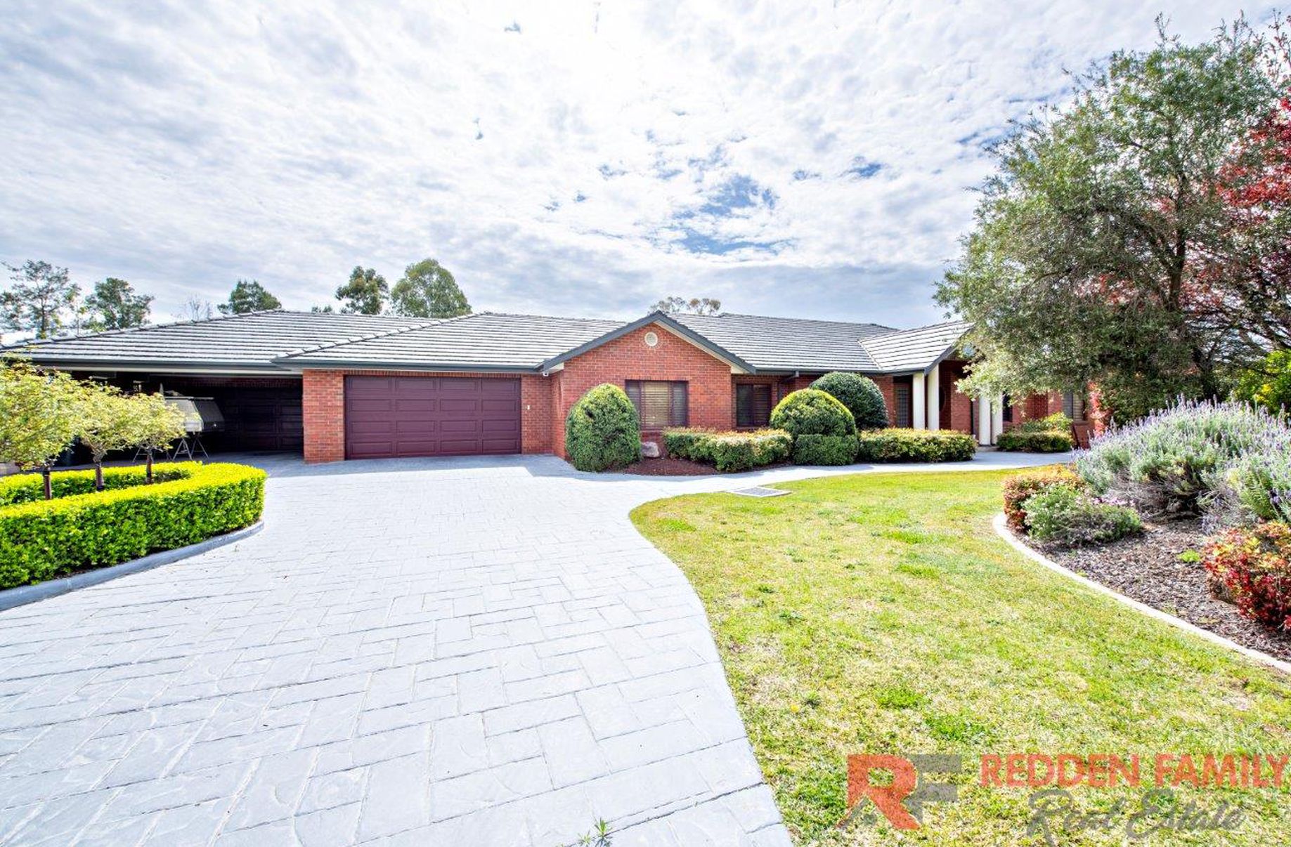 8 Peppercorn Place, Dubbo Redden Family Real Estate