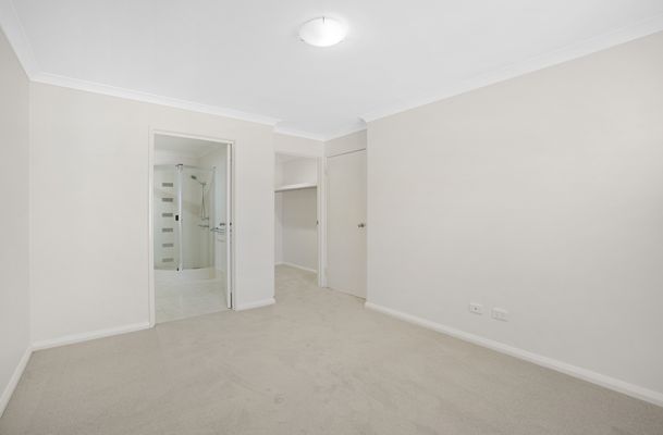 1 / 36 Epsilon Drive, Rockingham