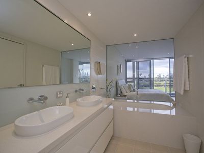 17 / 23 Bow River, Burswood