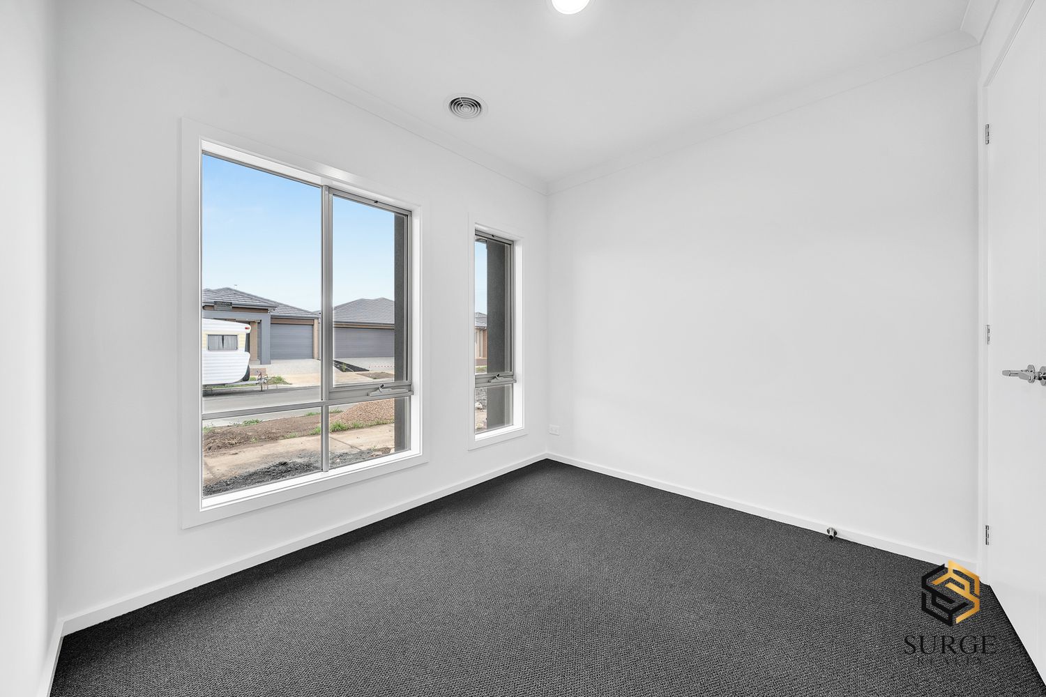 8 Petunia Crescent, Armstrong Creek