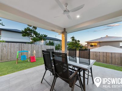 33 Chatswood Court, Deebing Heights