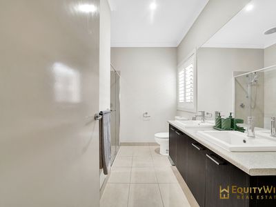 18 Eltham Parade, Wyndham Vale