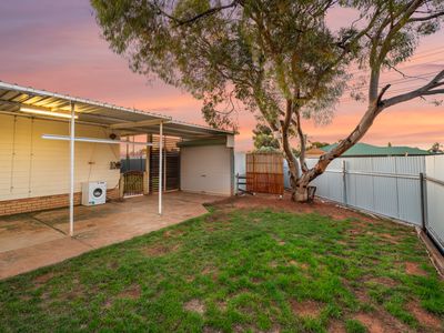 1 / 5 Hicks Road, Hannans