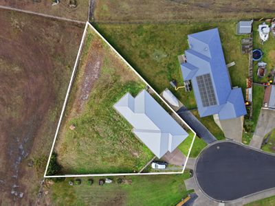 12 Axton Close, George Town