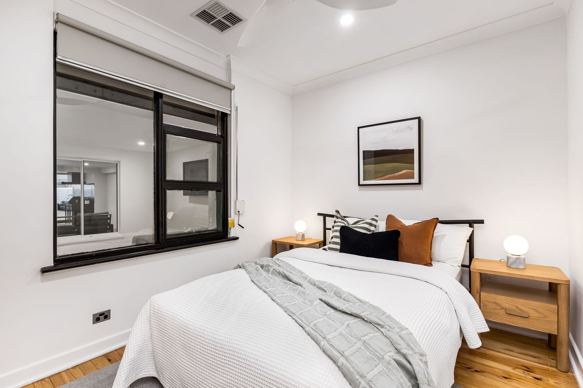 4 Woodland Road, Mitchell Park